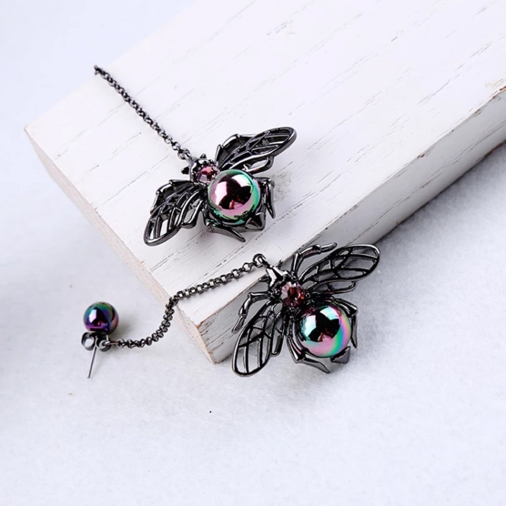 Mystic Pearl Insect Long Drop Earrings - Picture 4 of 6